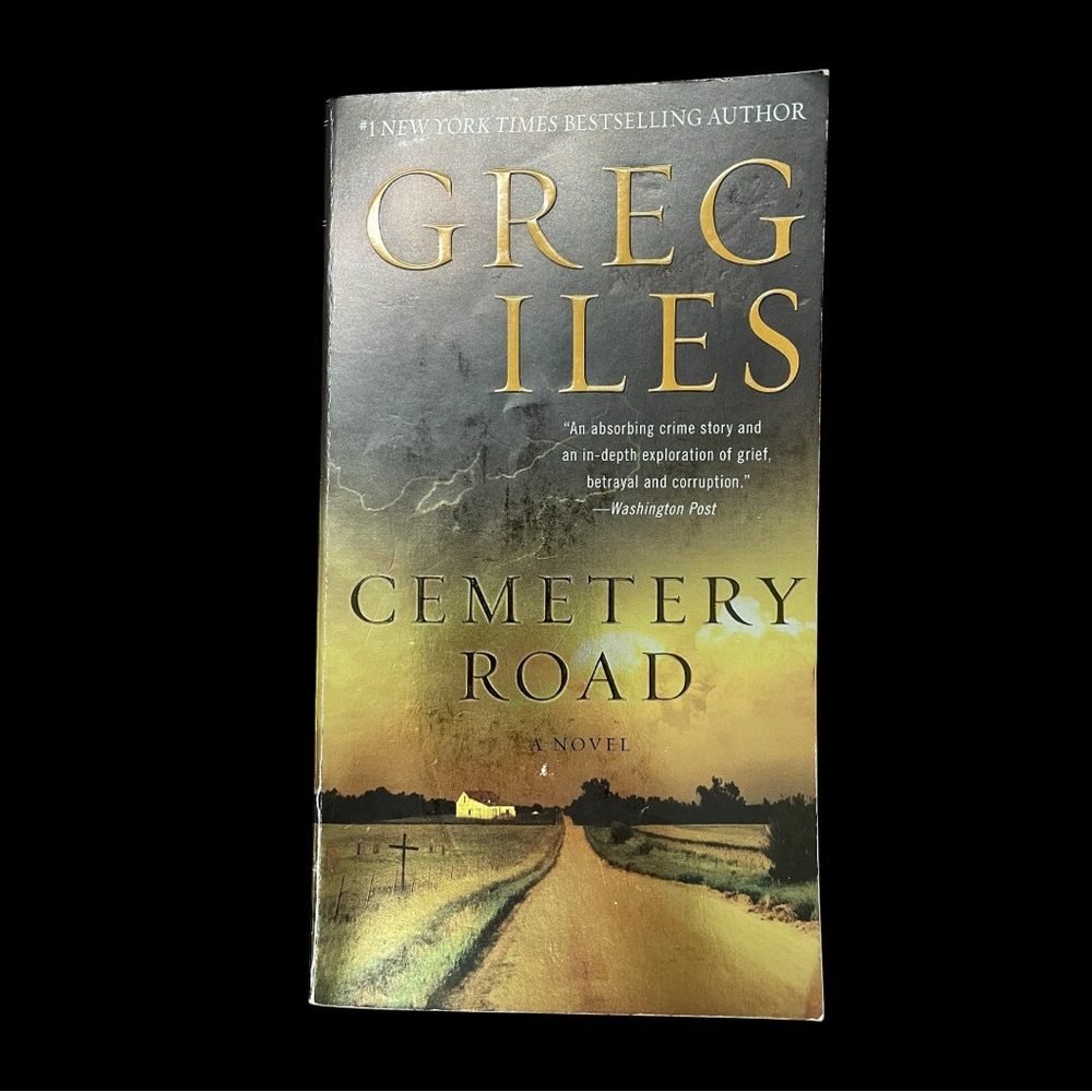 Cemetery Road by Greg Iles paperback fiction book